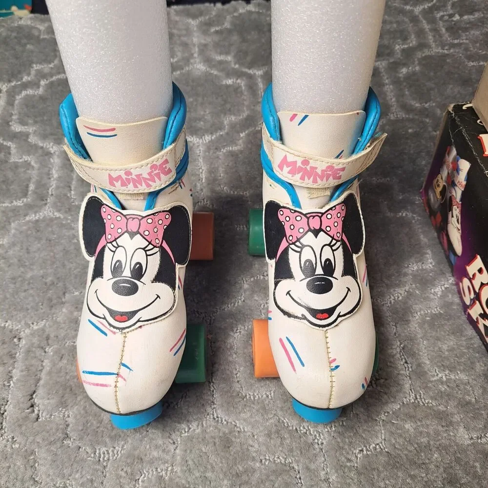 Vtg Minnie Mouse Roller Skates GIRLS SIZE 13 YOUTH Quad Wheels Disney Pastels